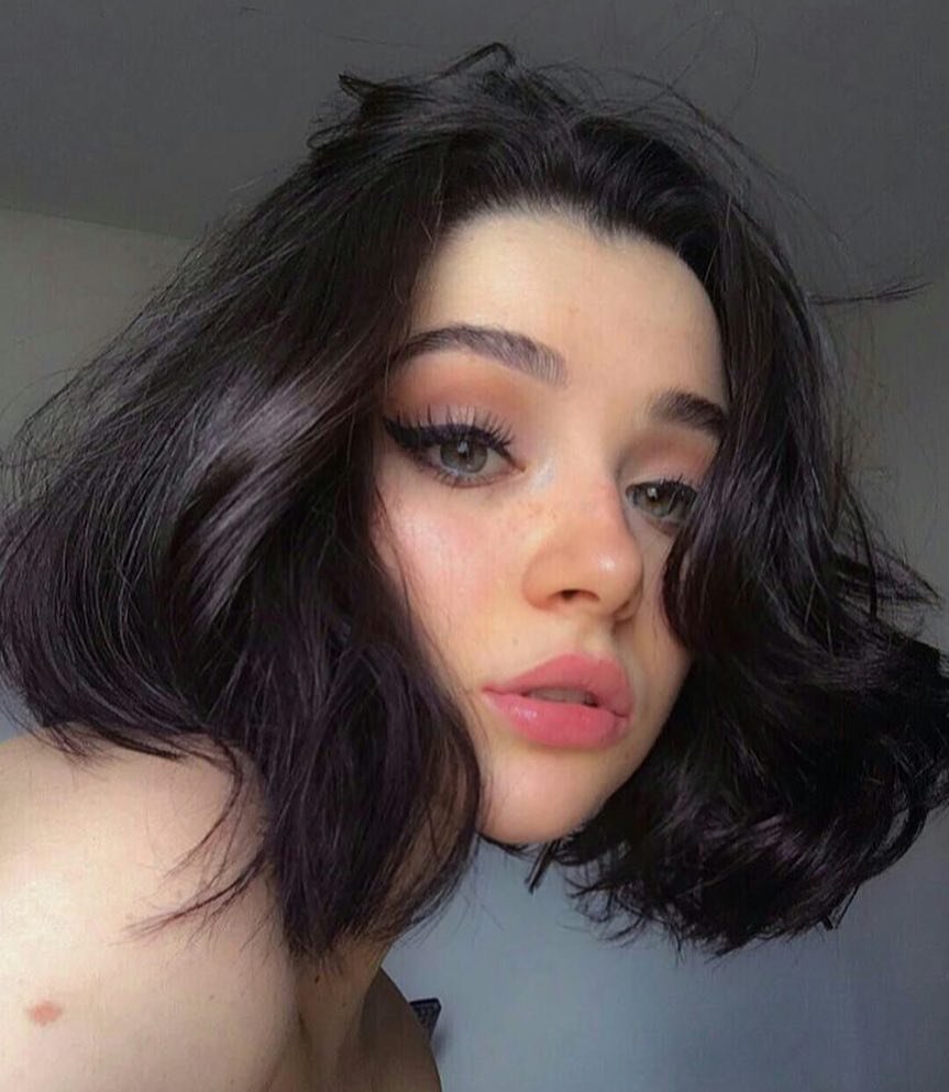 Мишель Алвес черное каре