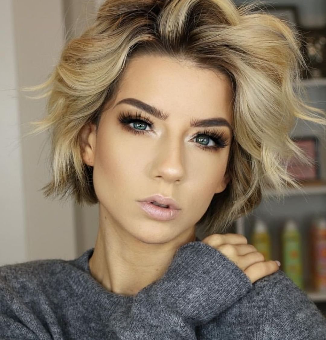 Каре растрепанный Боб