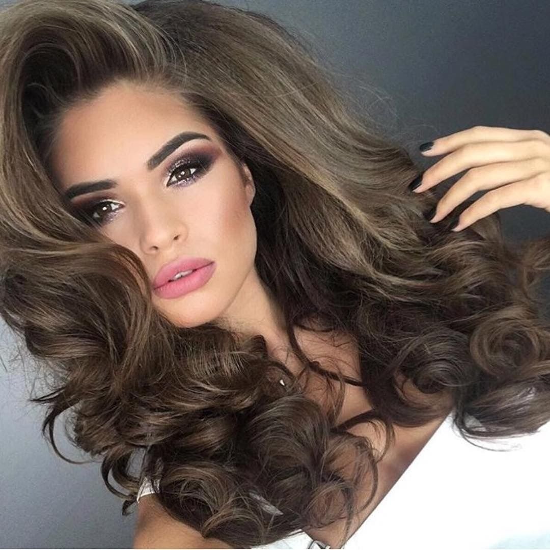 Небрежные кудри на каре