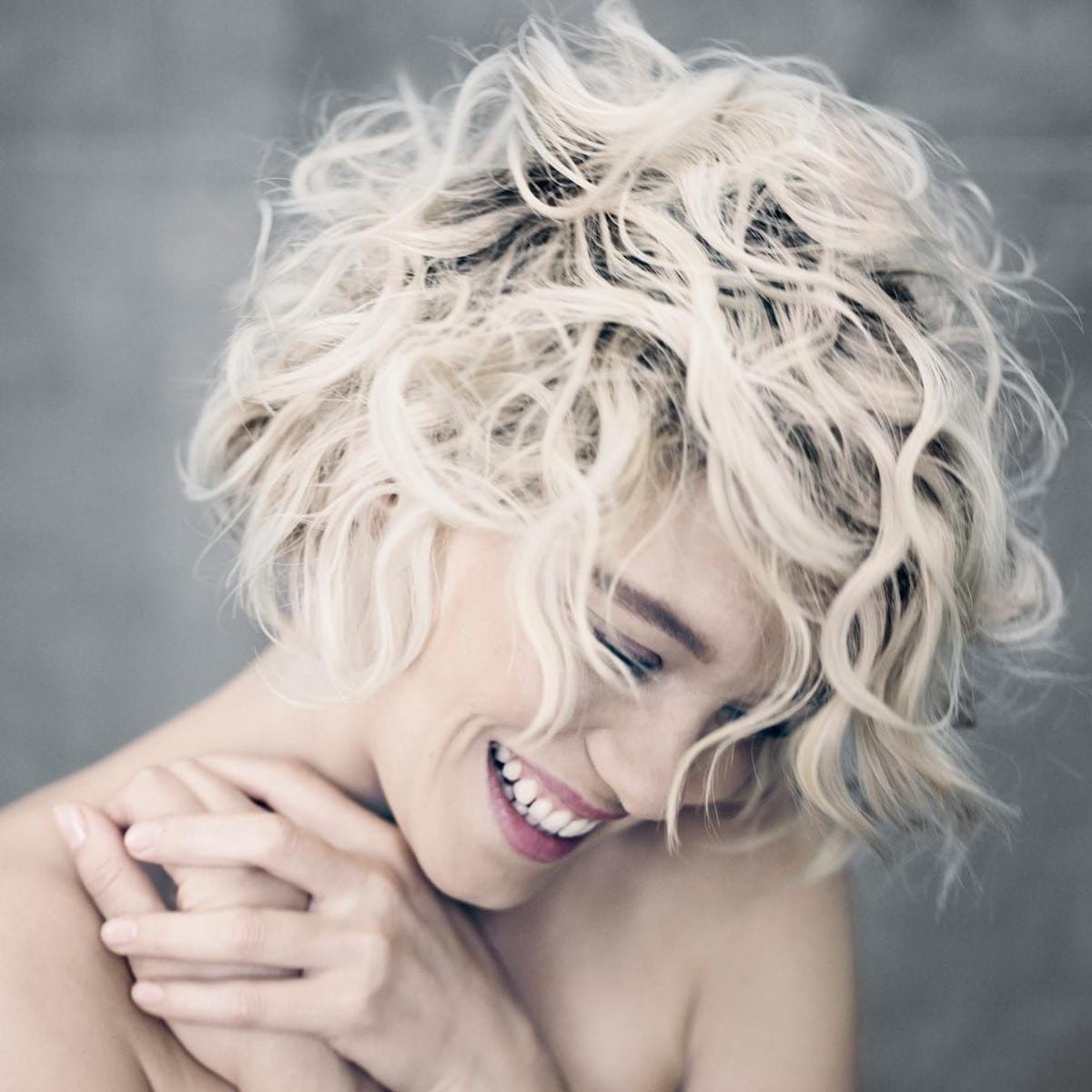 Каре блонд кудри