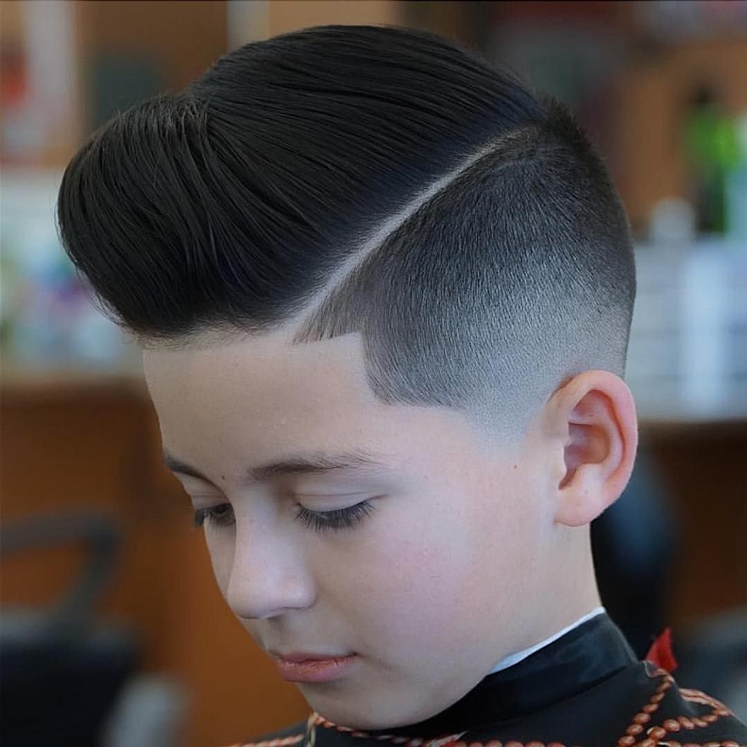 Прическа для мальчика с пробором