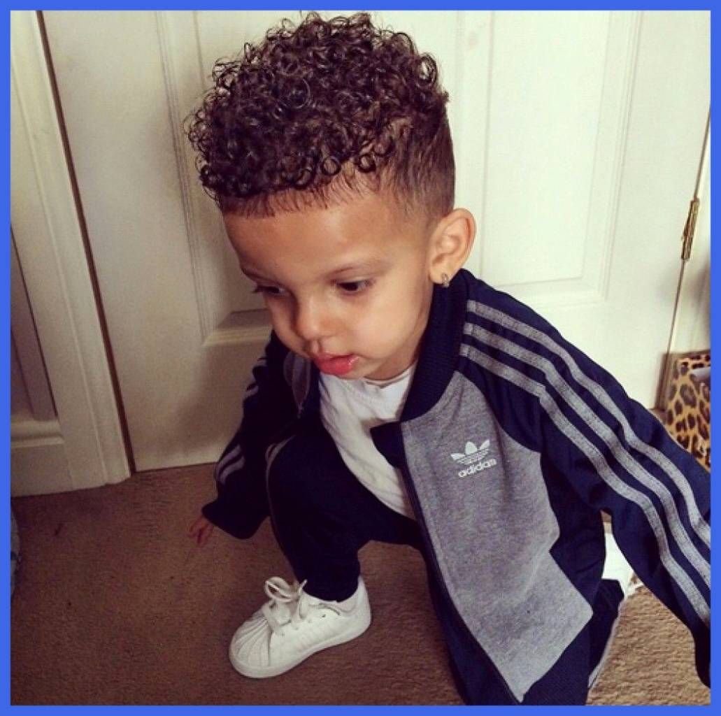 Удленненаястрижка для мальчика