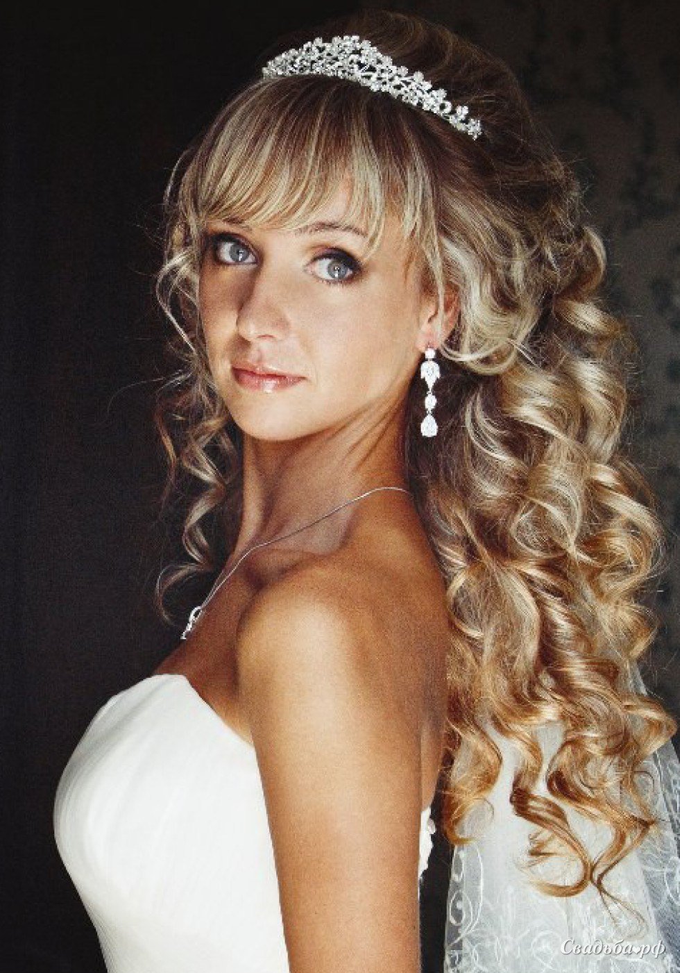 Свадебные прически с челкой