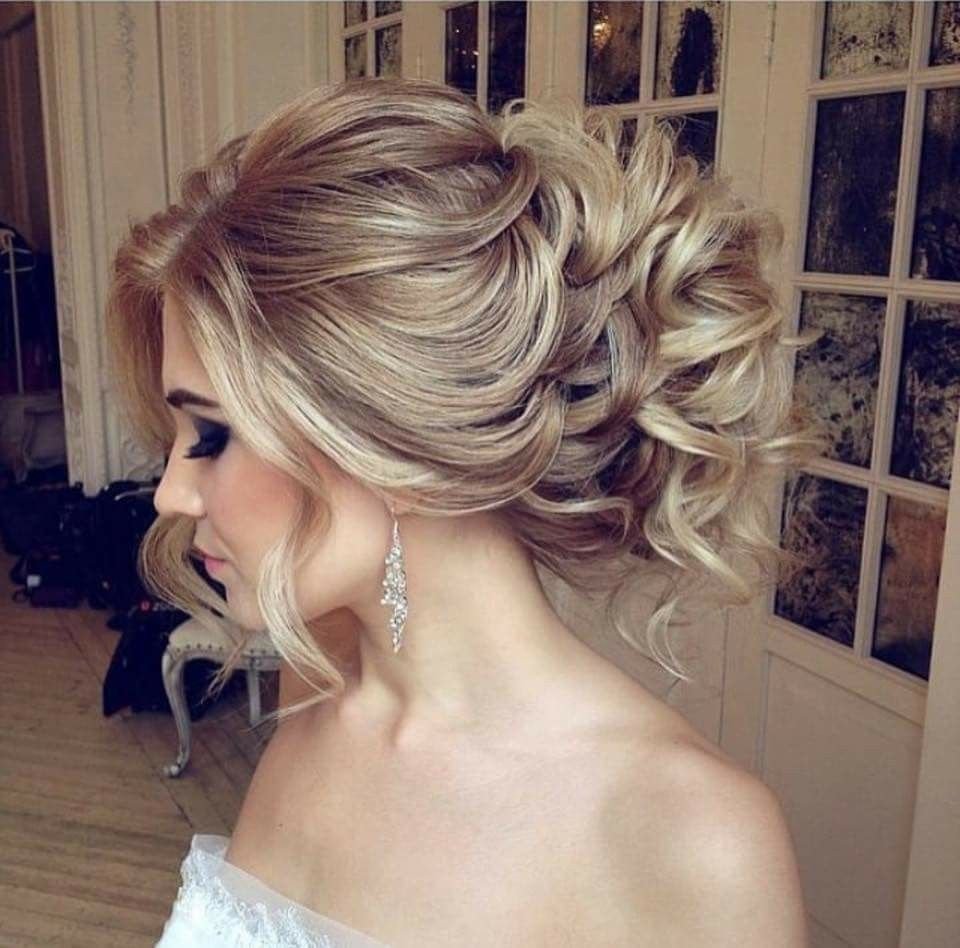 Причёски на длинные волосы с объёмом