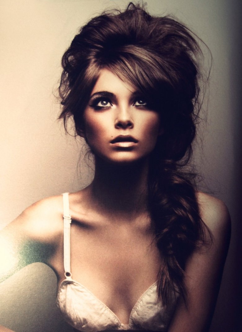 Локоны и начес на длинные волосы