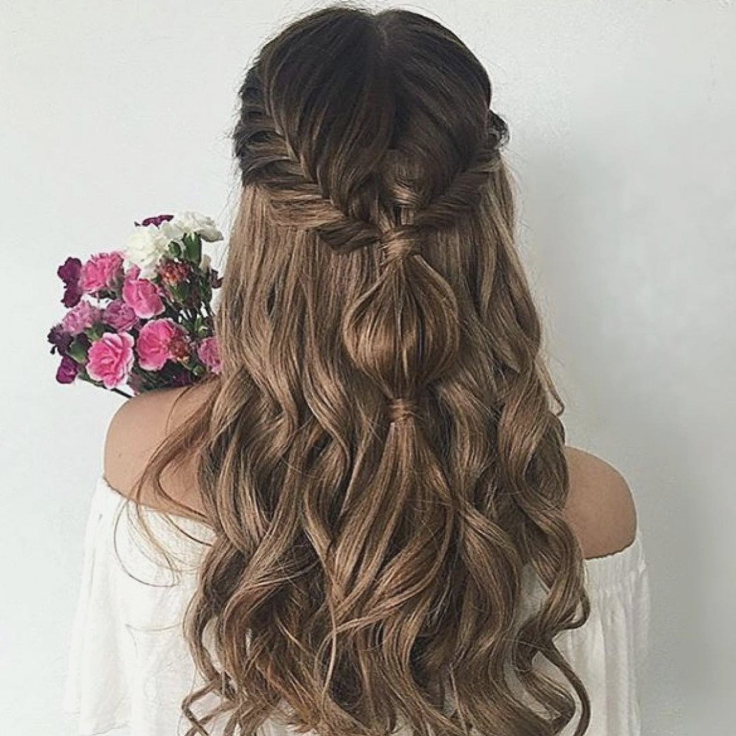 Причёски с накрученными волосами