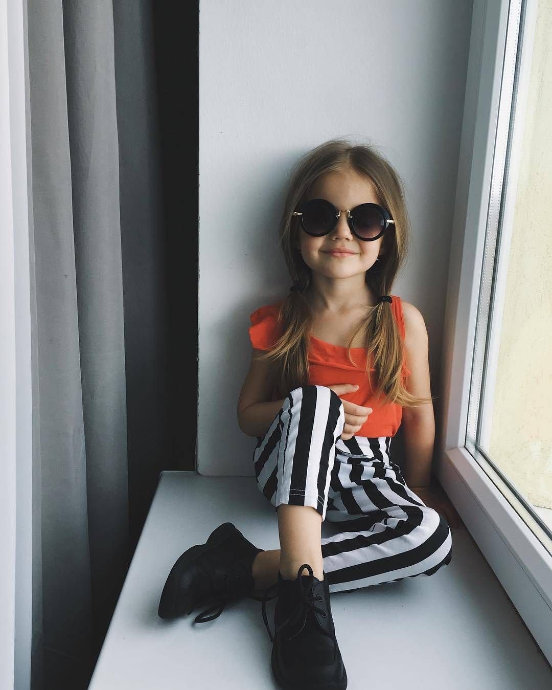 Красивые модные девочки