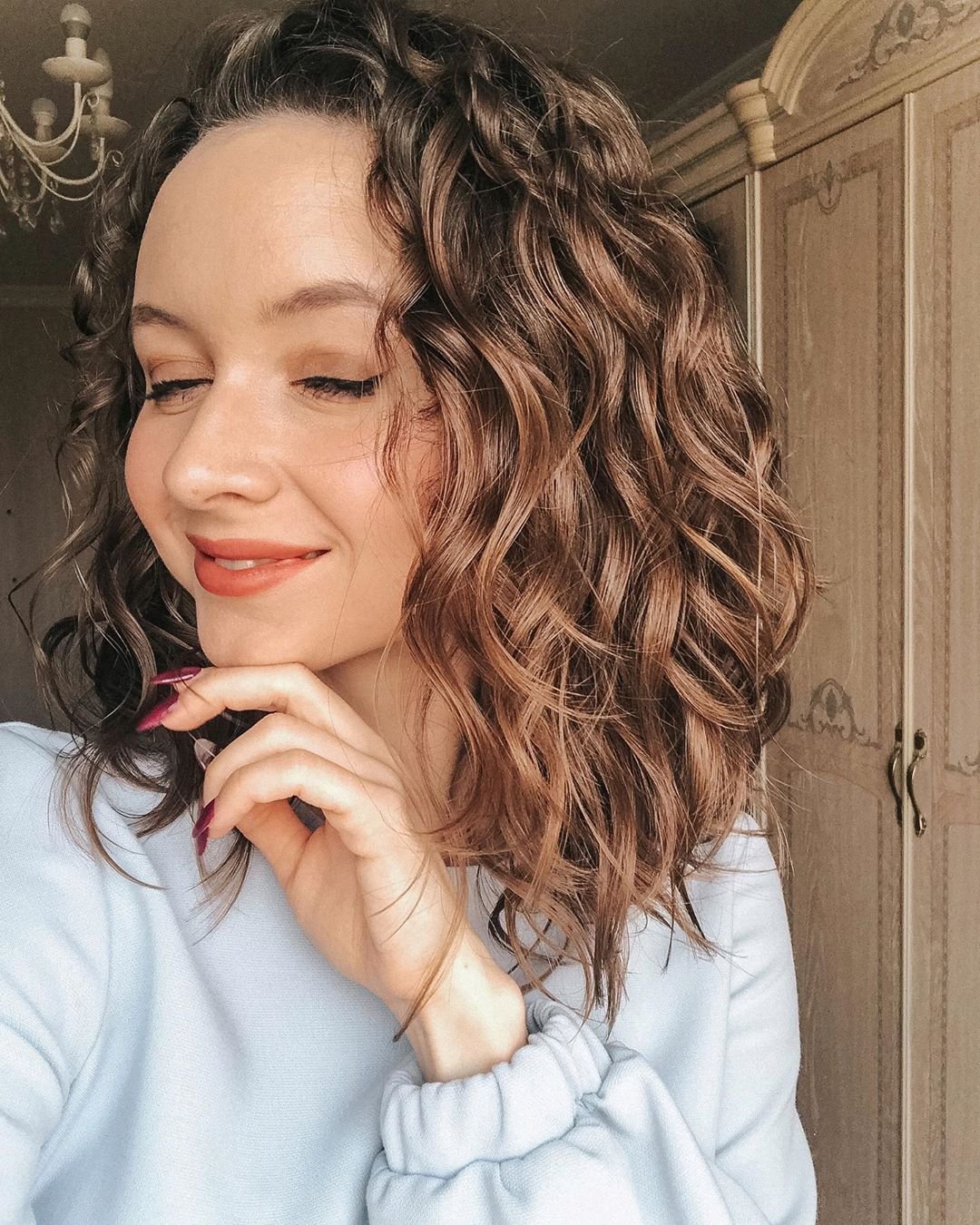 Стрижки на кудрявые волосы для девушек