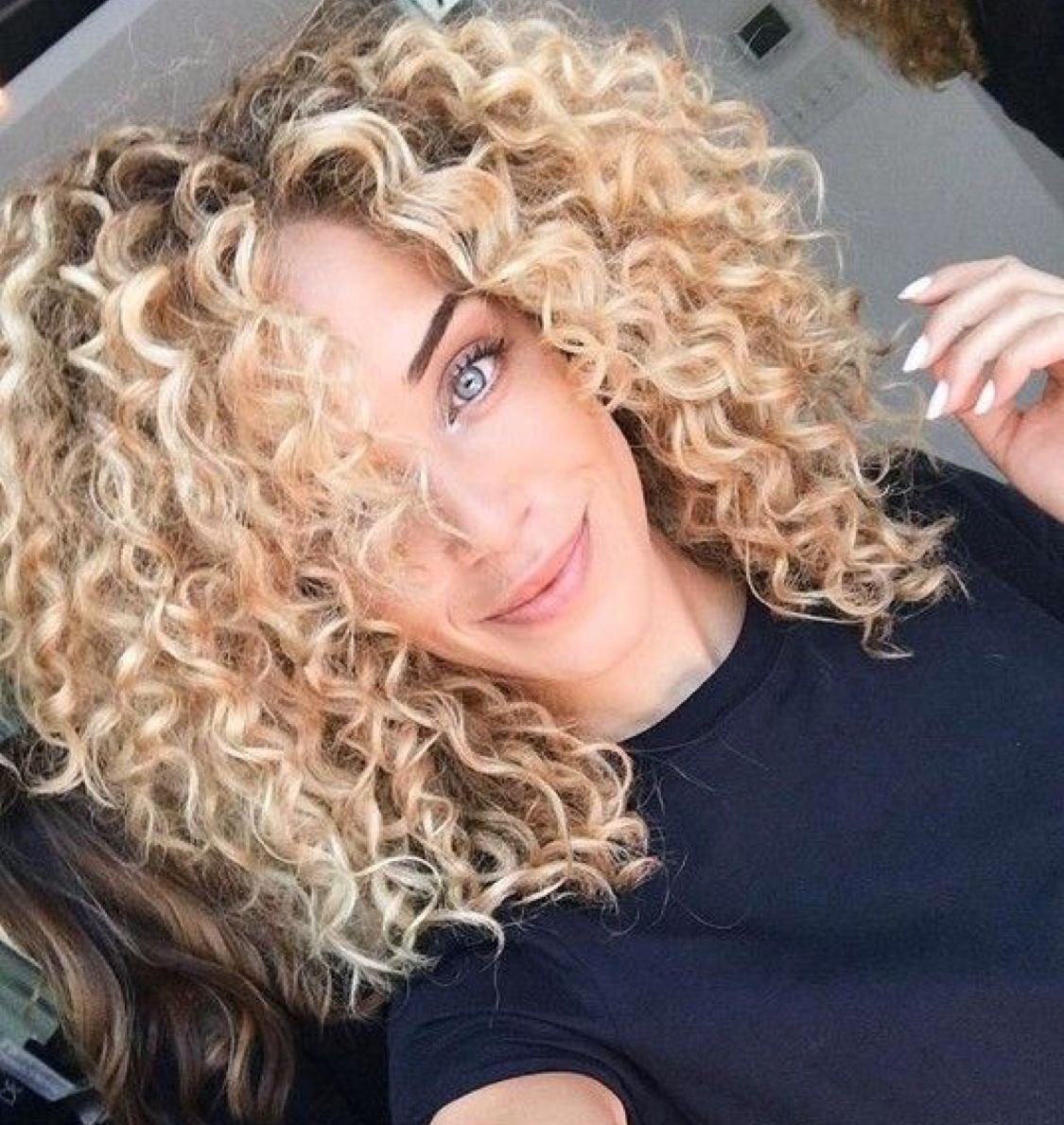 Химия на средние русые волосы