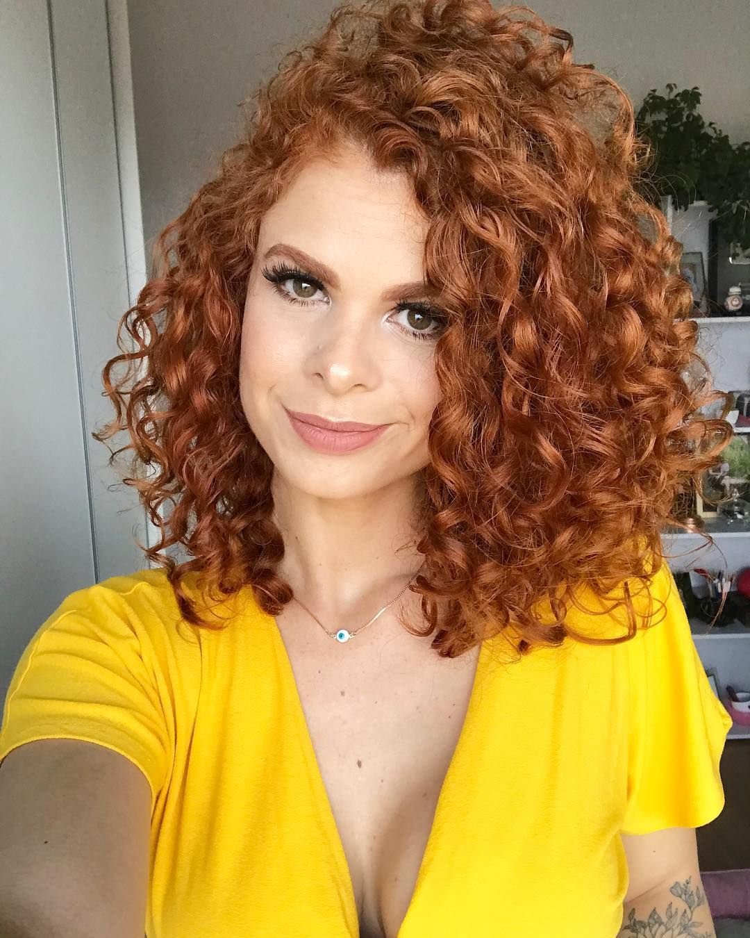 Рыжие кудри каре