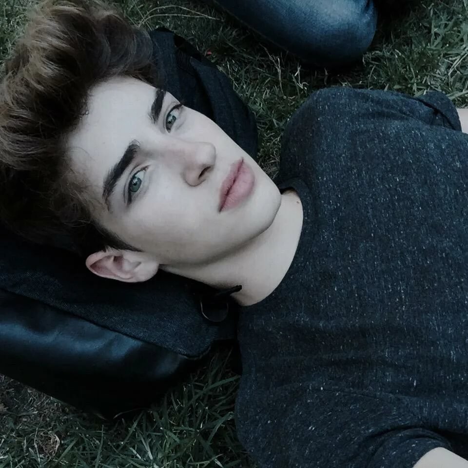 Ману Риос в 15