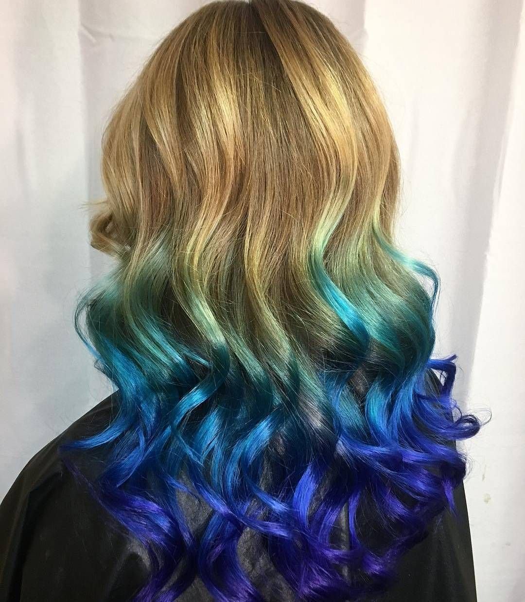Синие волосы с мелированием