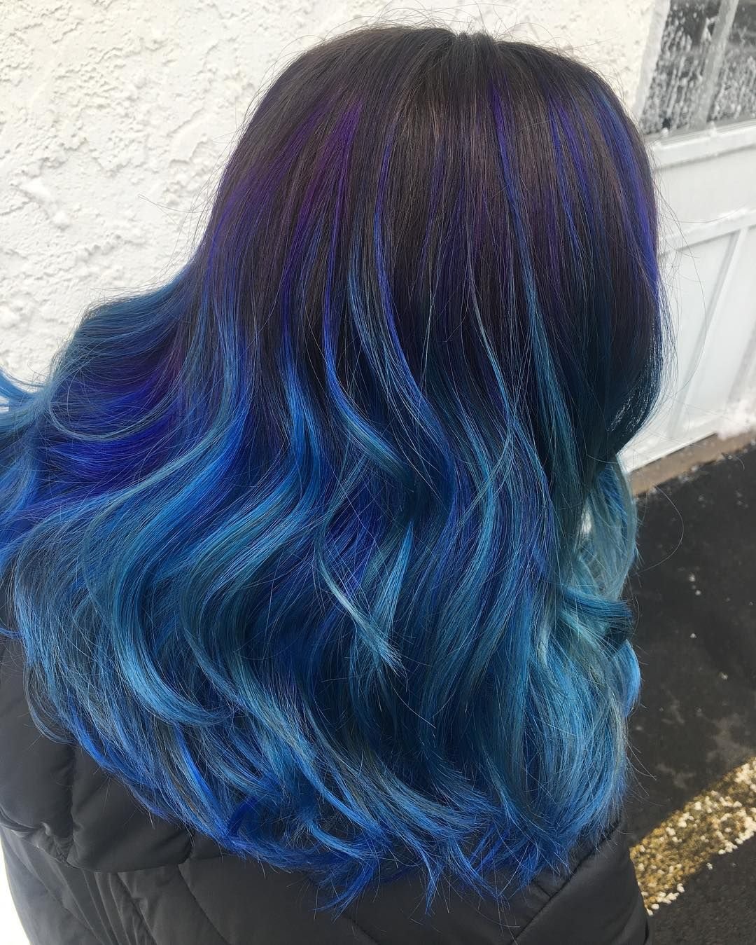 Синие волосы