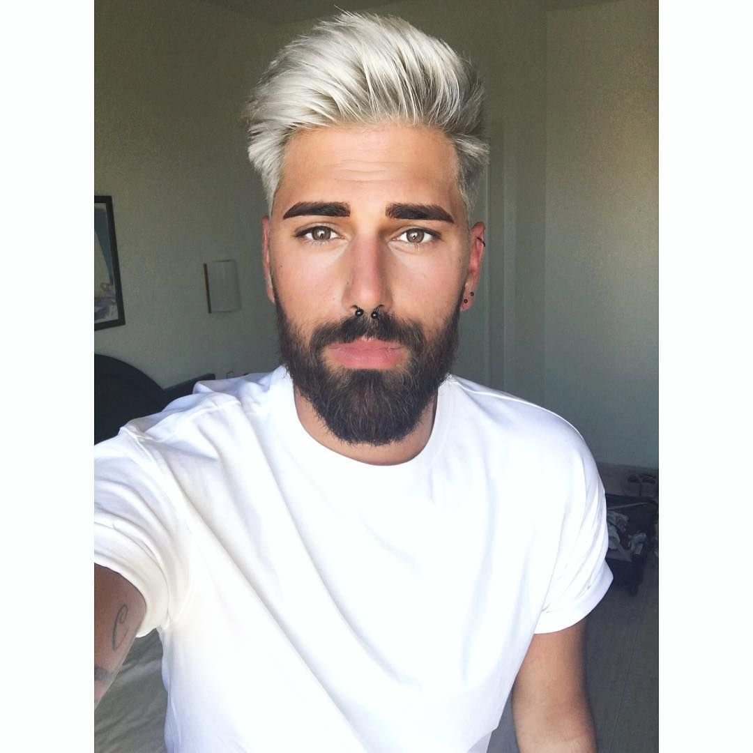 Белые волосы черная борода