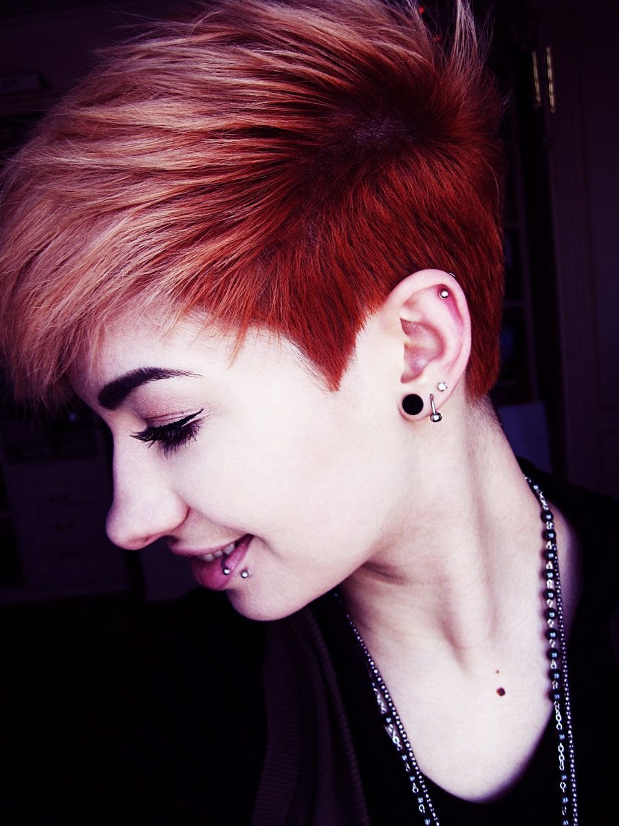 Короткие женские стрижки с выбритыми висками