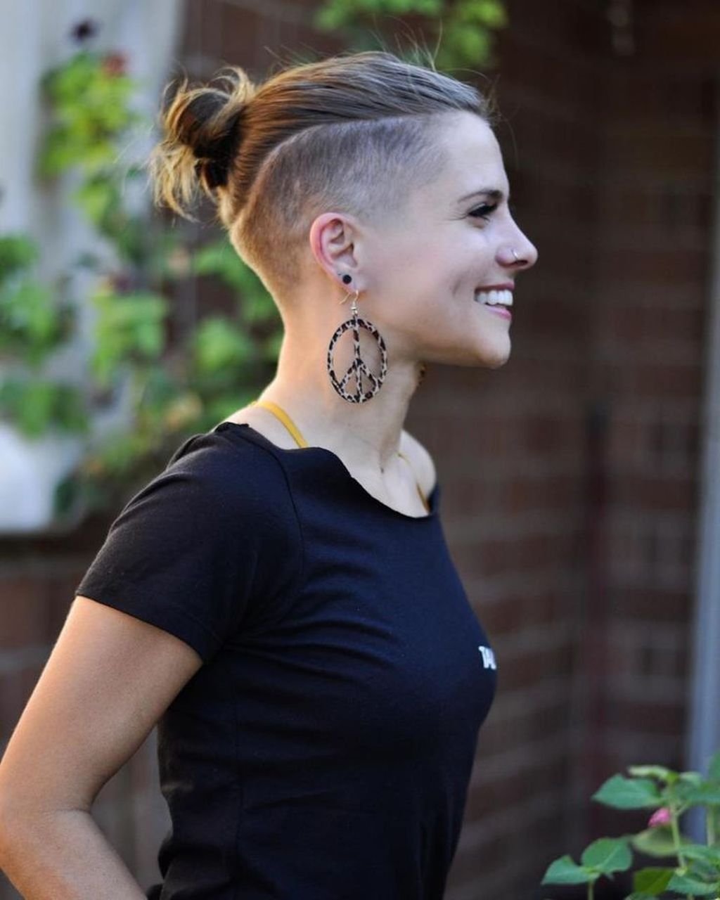 Яркое окрашивание на короткие волосы