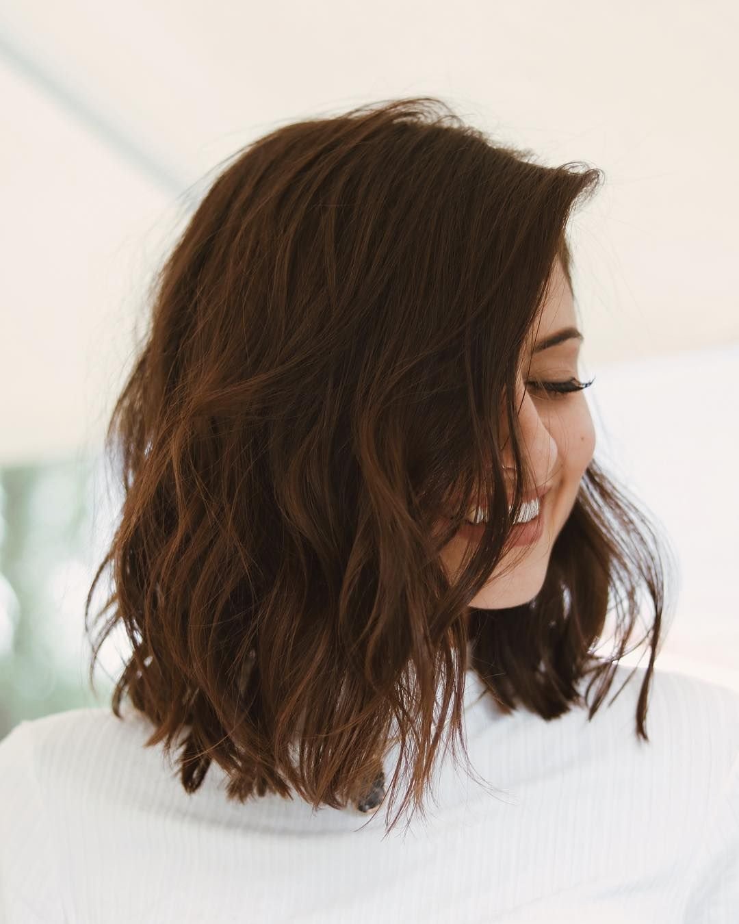 Боб каре на кудрявые волосы средней