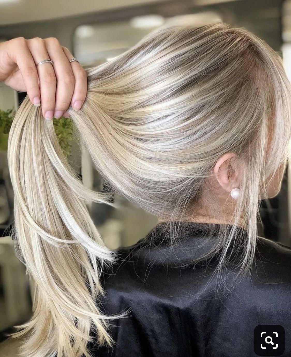 Мелирование на светлые волосы