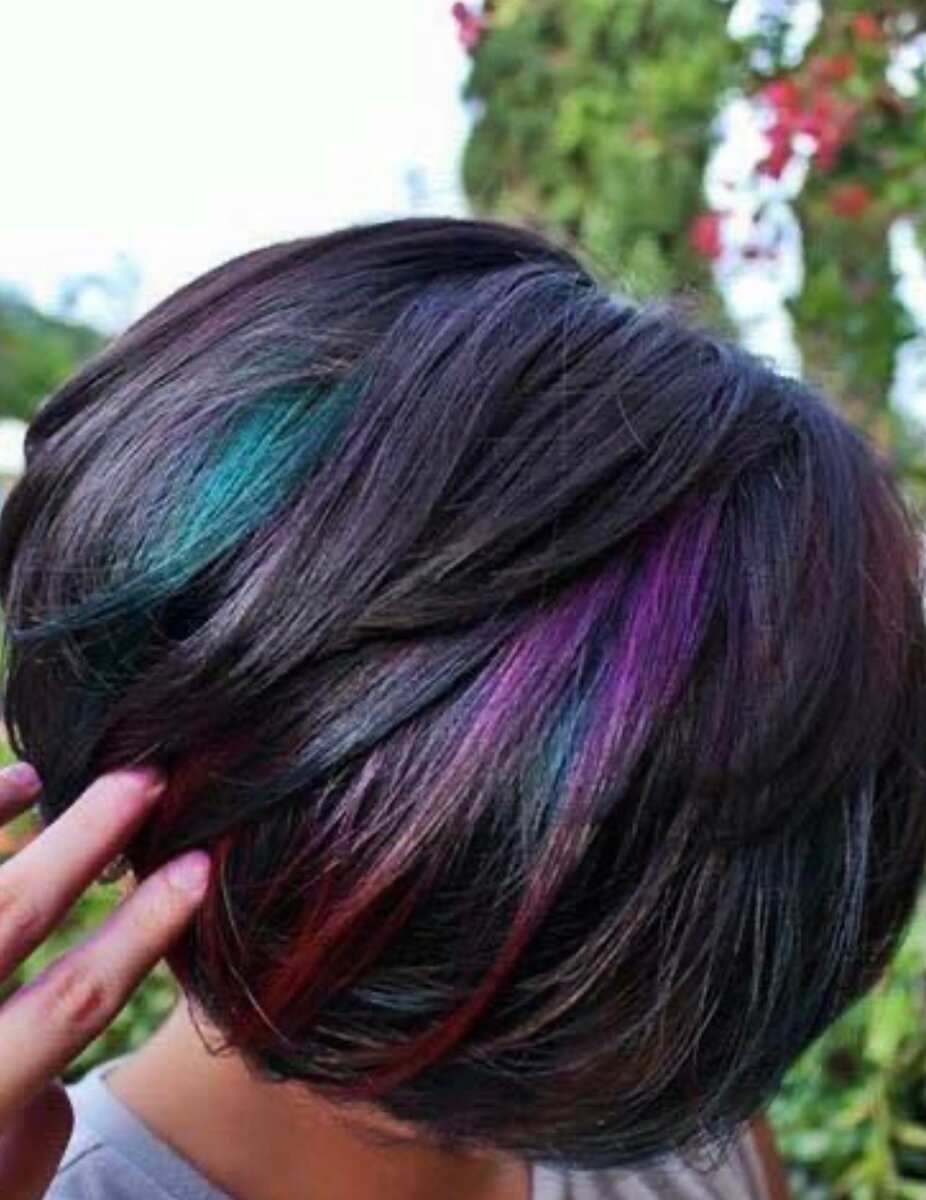 Яркое окрашивание на короткие волосы