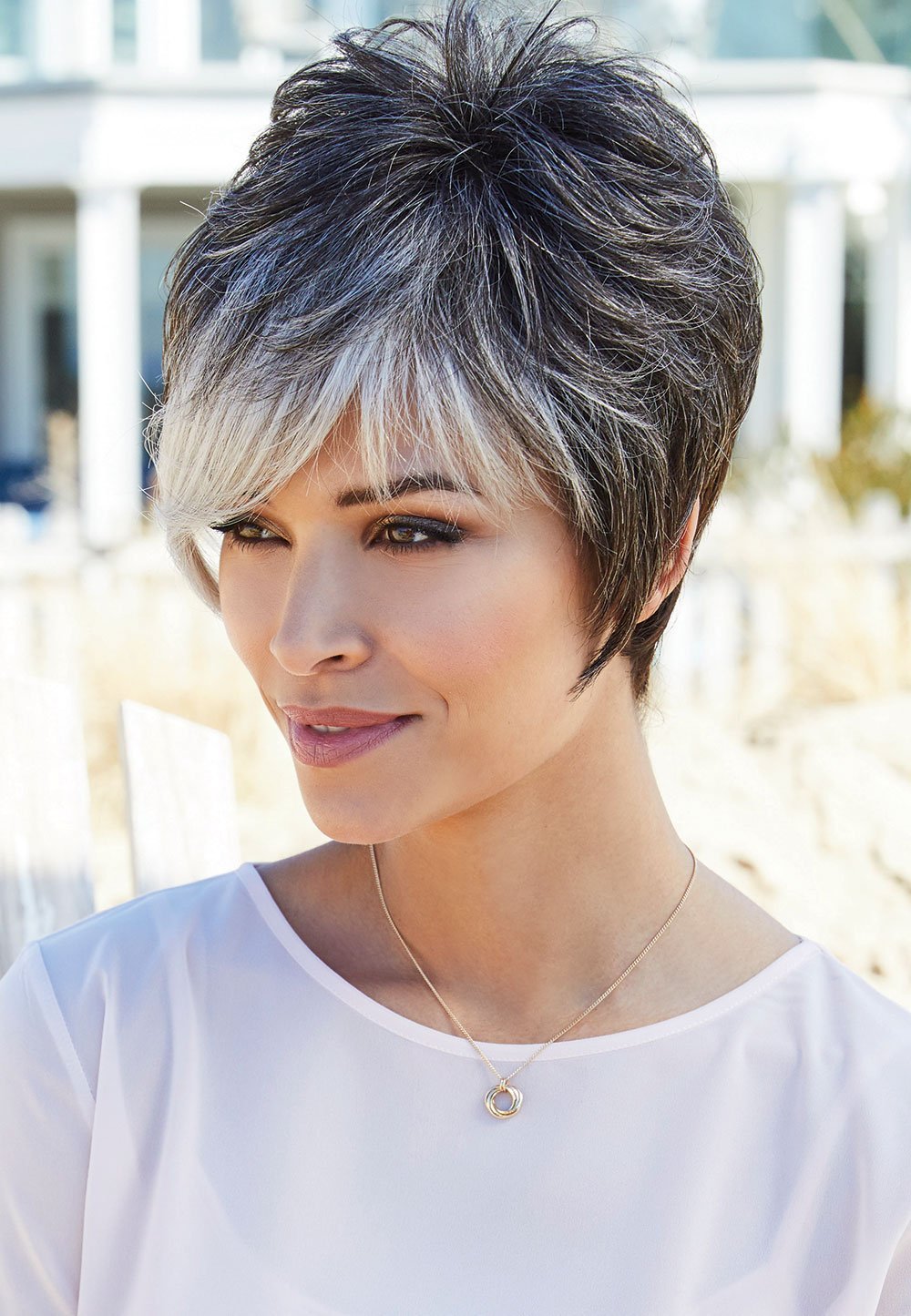 Окрашивание на короткие волосы с сединой