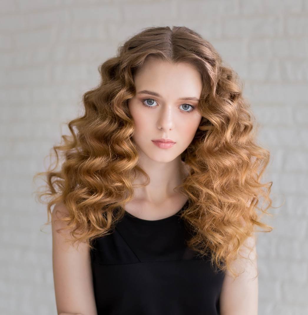 Завитые волосы