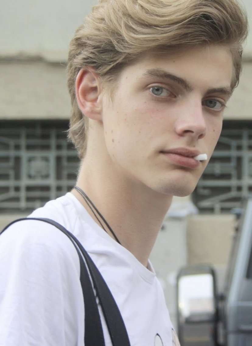 Джастин Гарсон модель