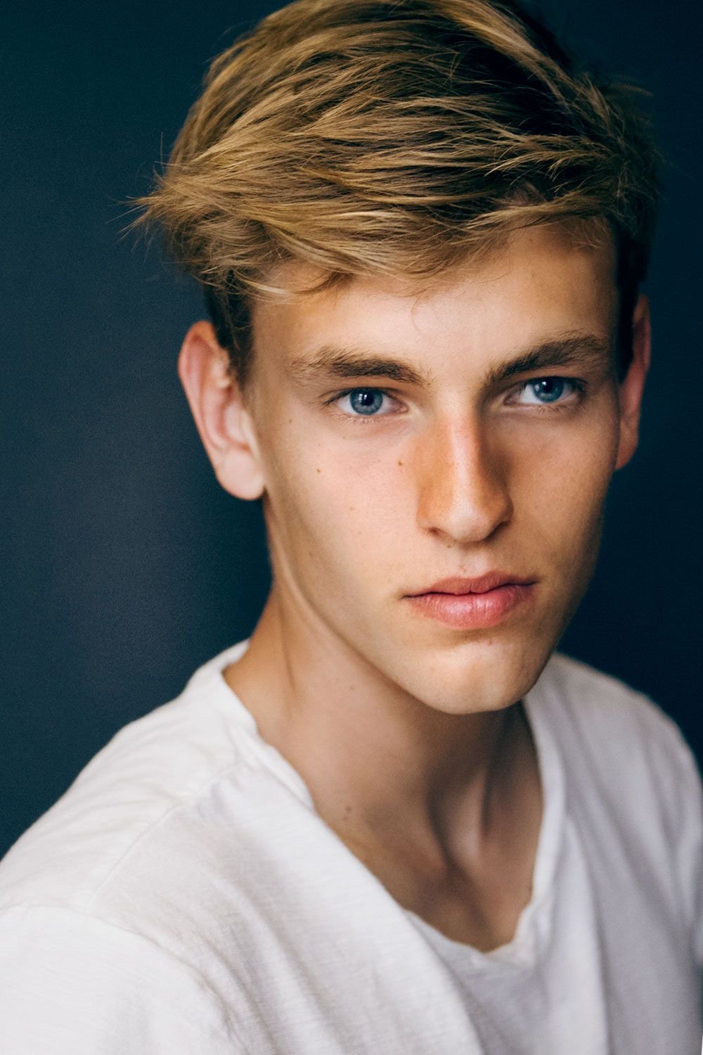 Русый цвет волос у мужчин