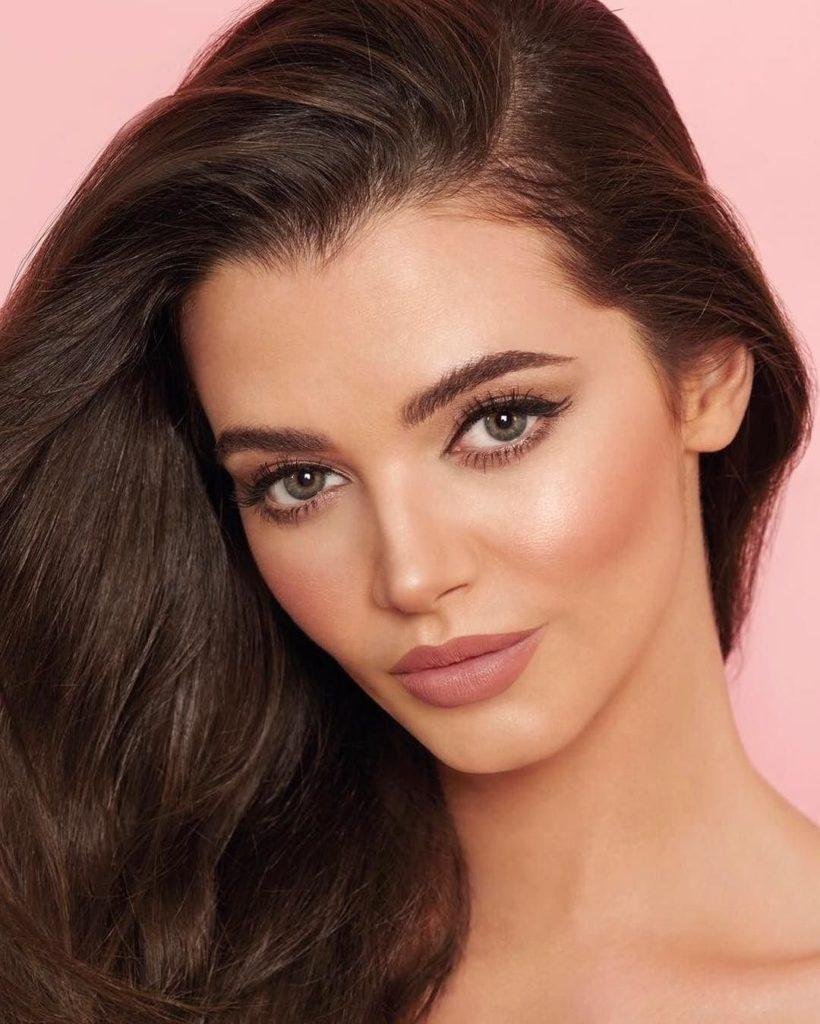 Красивый цвет бровей для брюнеток