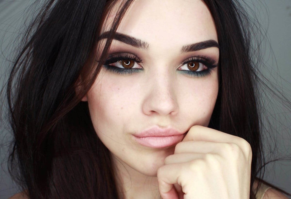 Макияж для брюнеток