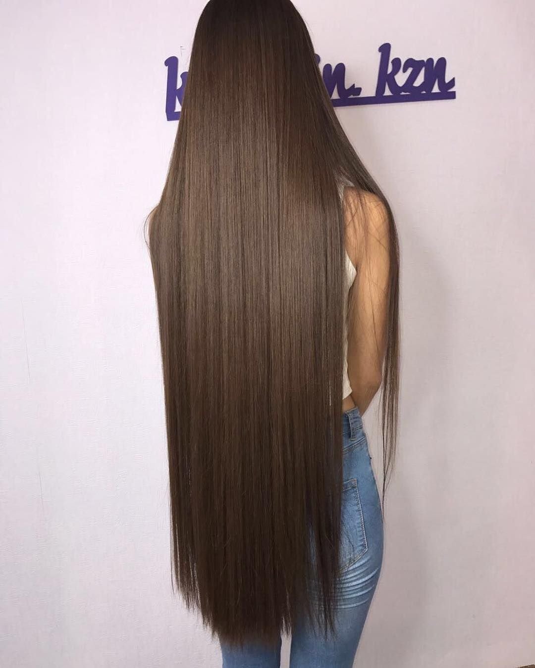 Длинные прямые русые волосы