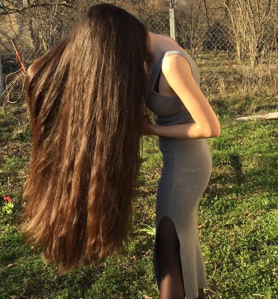 Длинные волосы со спины