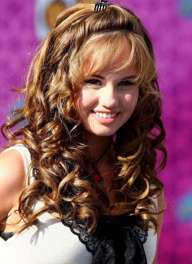 Прическа кудри на длинные волосы с челкой