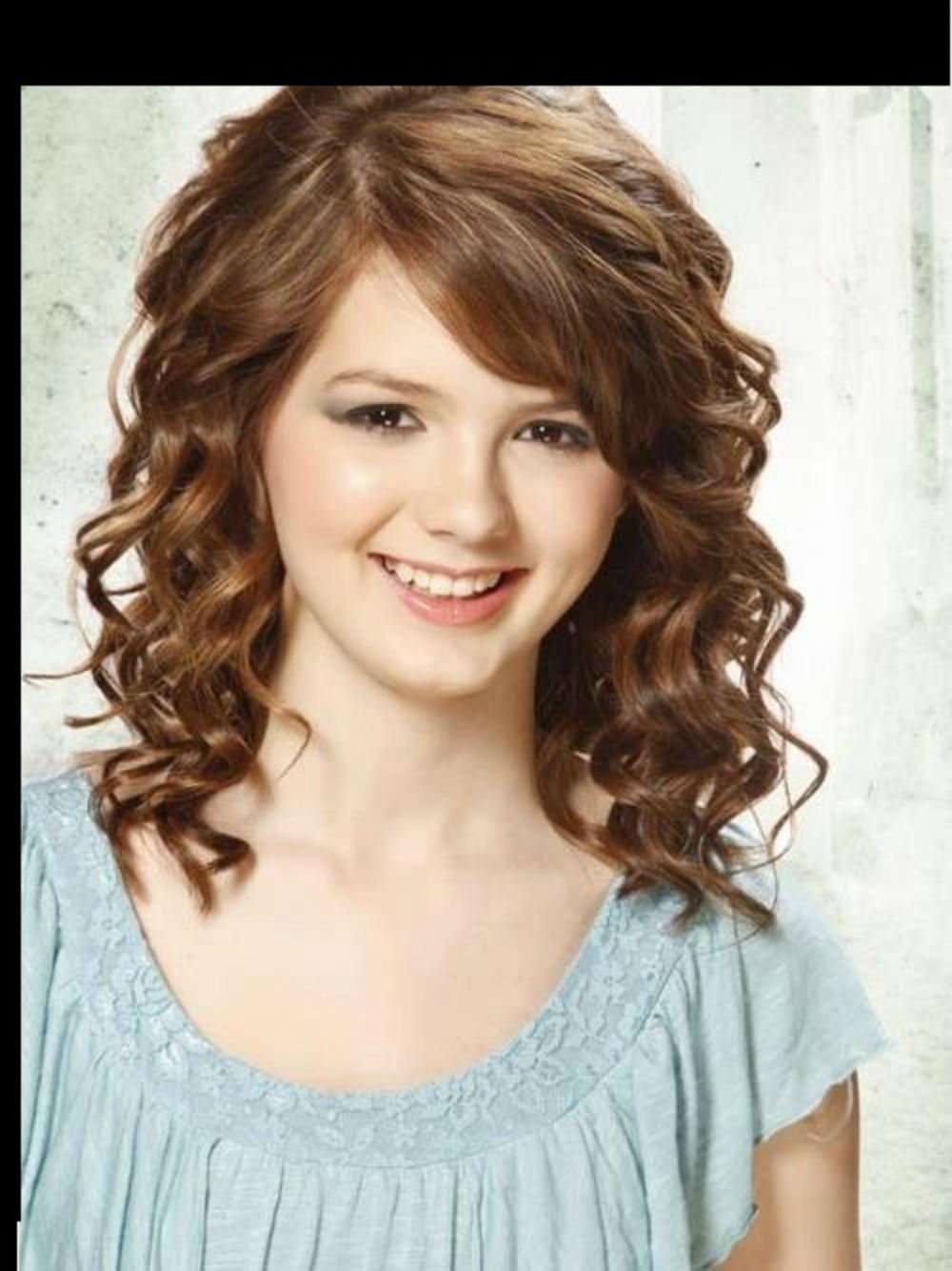 Прическа кудри на средние волосы с челкой