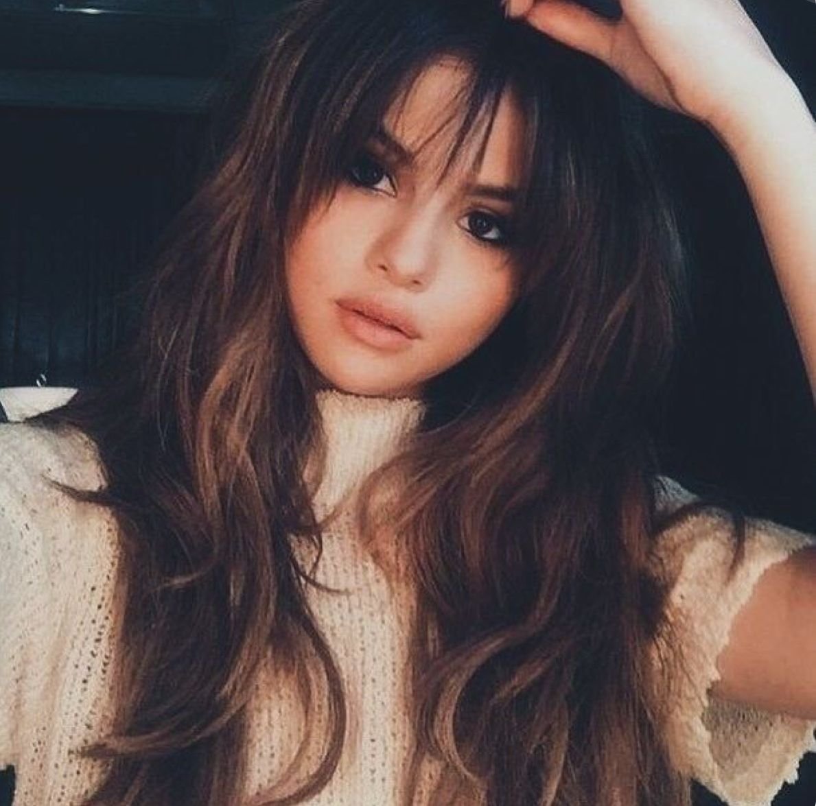 Хлоя де Баррос с челкой