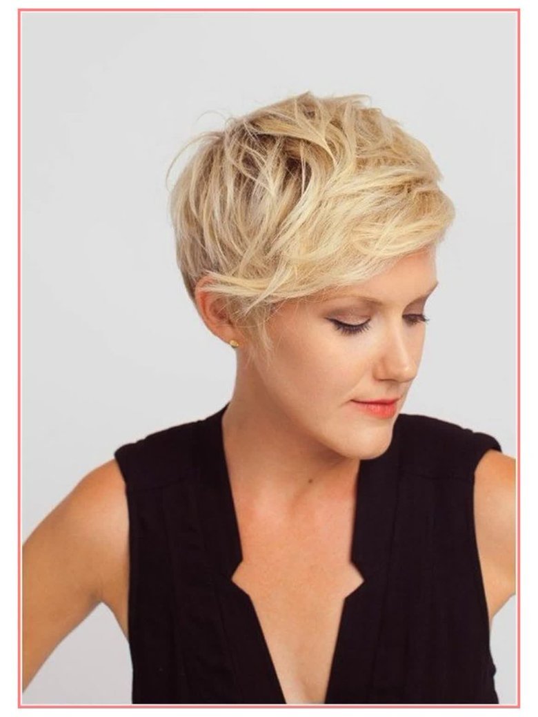 Вечерняя прическа на короткие волосы Пикси