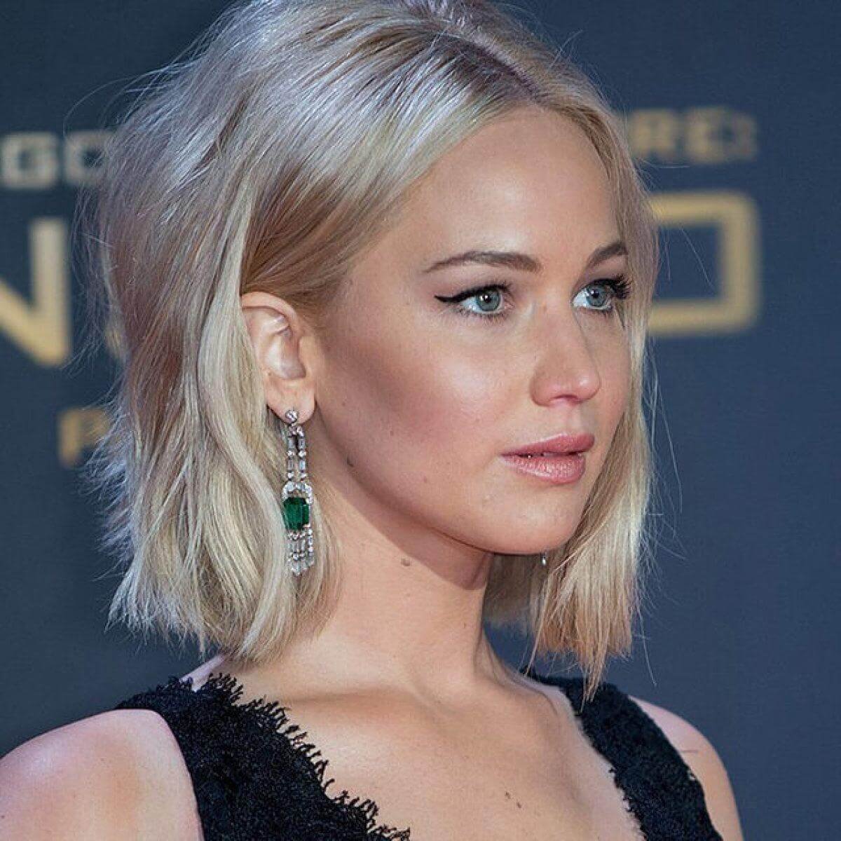 Дженнифер Лоуренс каре