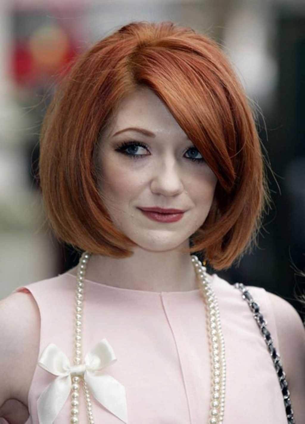 Стрижка Боб каре для круглого лица