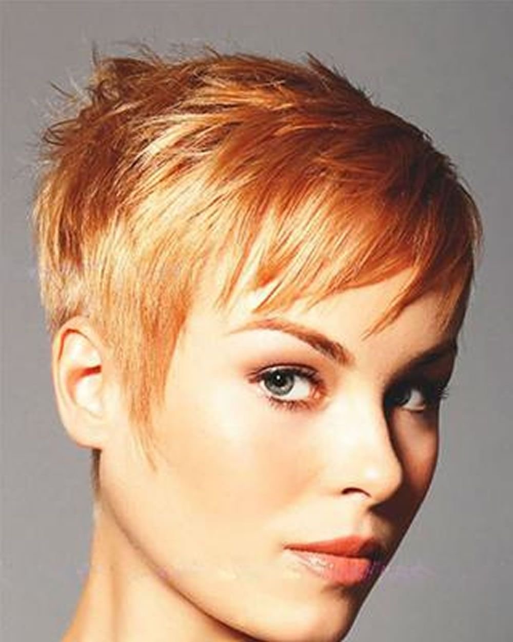 Стрижки на короткие рыжие волосы для женщин