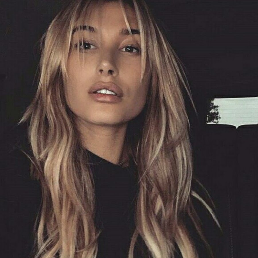 Хейли Болдуин удлиненная челка