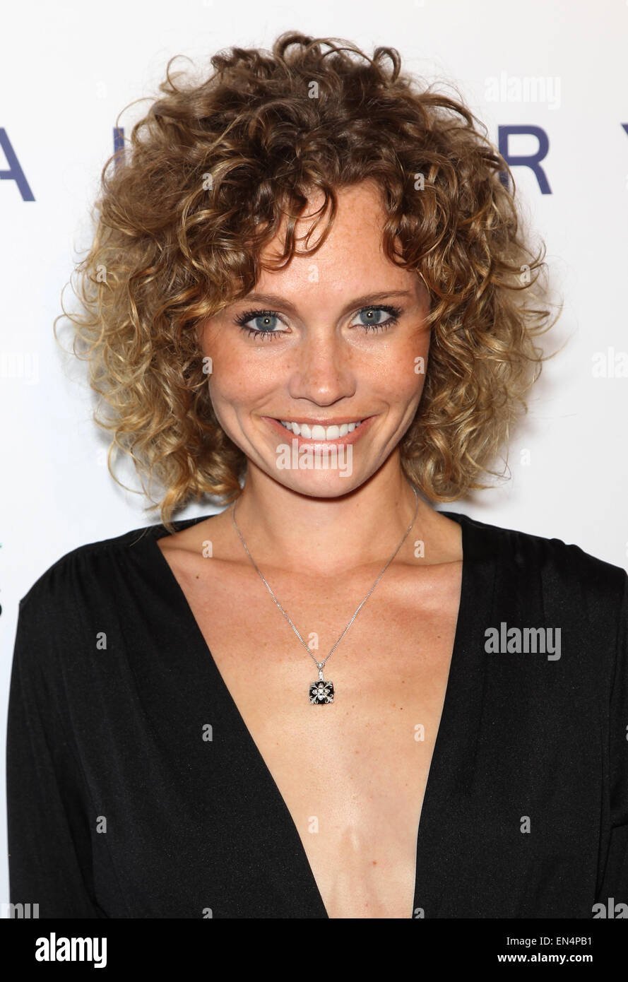 Причёски с карвингом на средние волосы