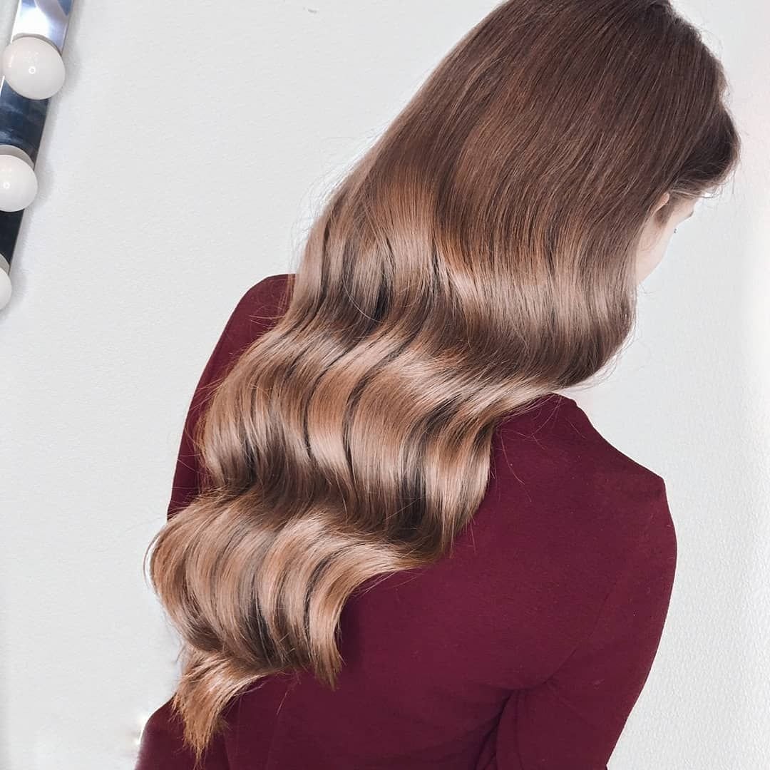 Укладка волос на бок волны