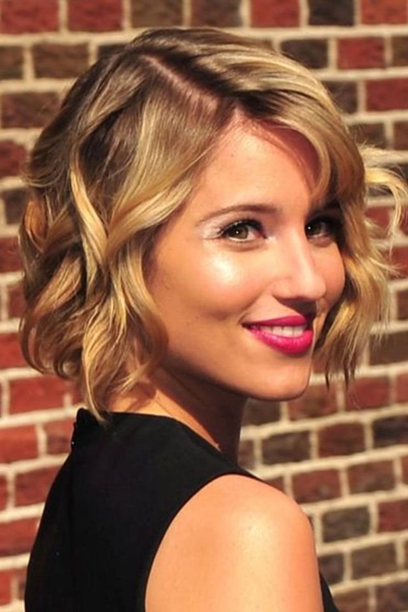 Дианна Агрон каре с челкой