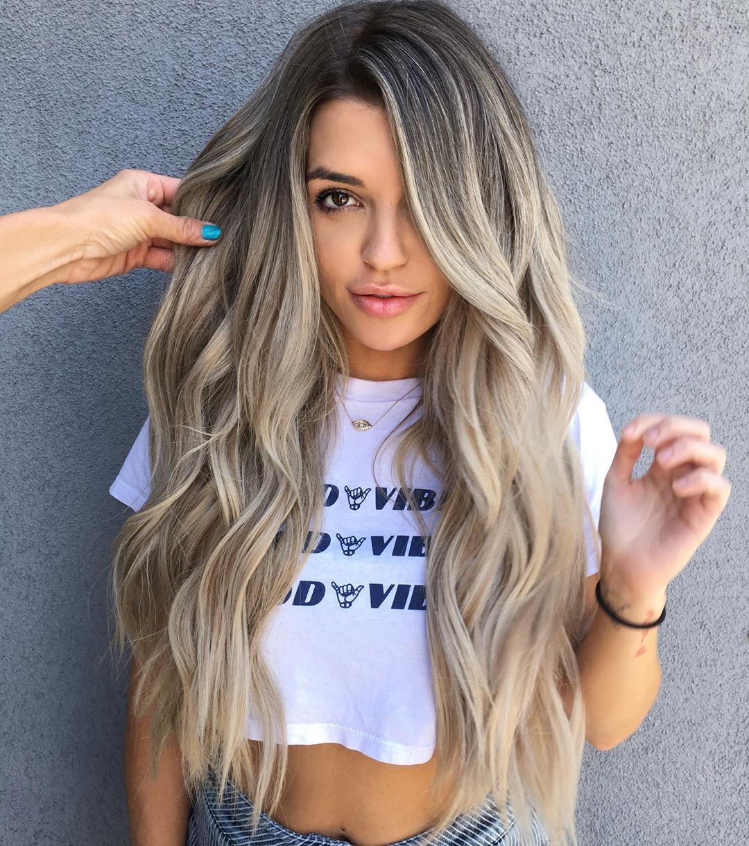 Пепельный блонд 2022