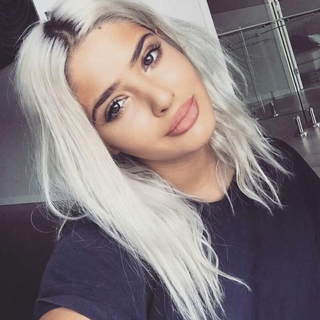 Холодный блонд с карими глазами