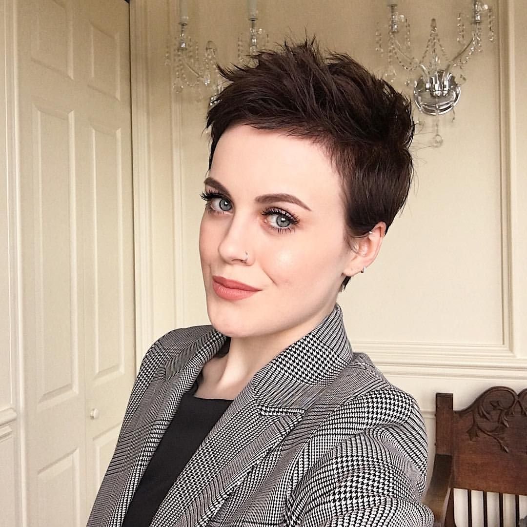 Стрижка под мальчика