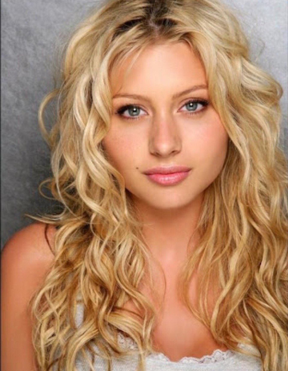 Элисон Мичалка 2020