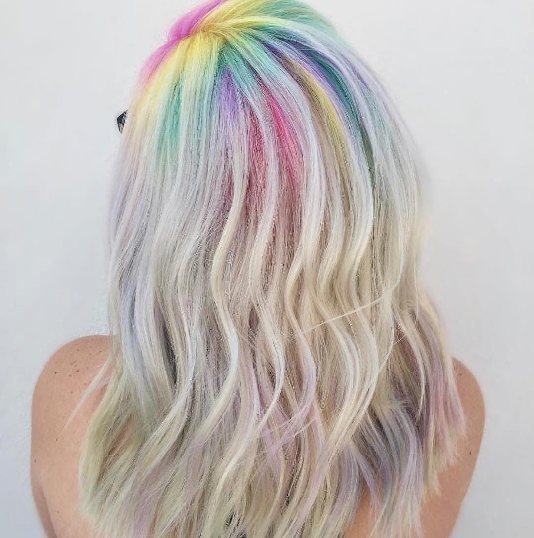 Цветное колорирование на светлые волосы