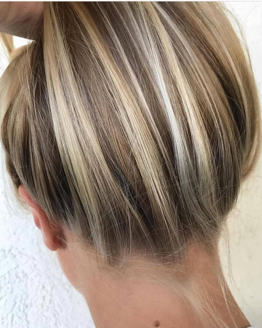 Женская стрижка Пикси андеркат Боб