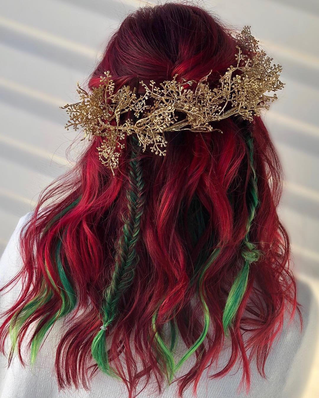 Рыже розовые волосы