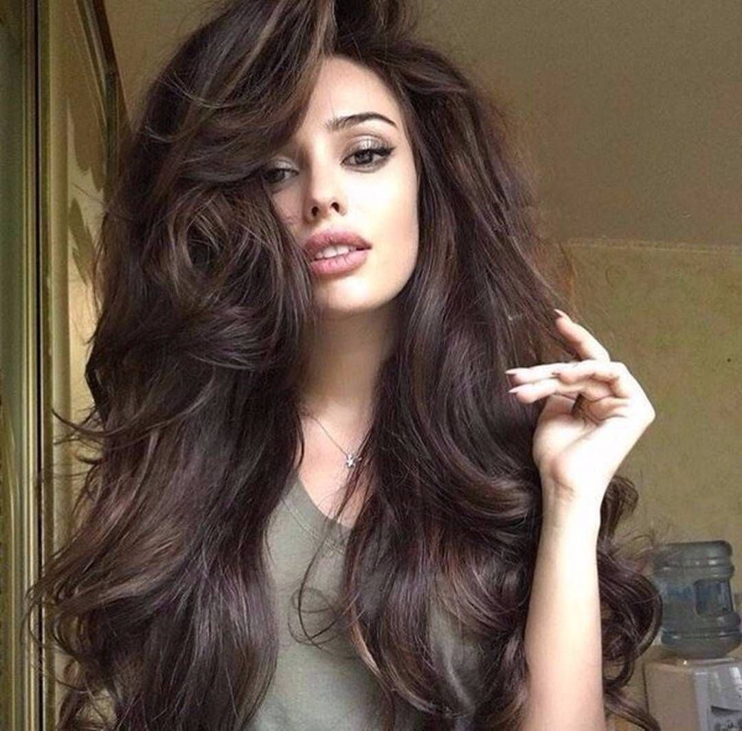 Роскошные каштановые волосы